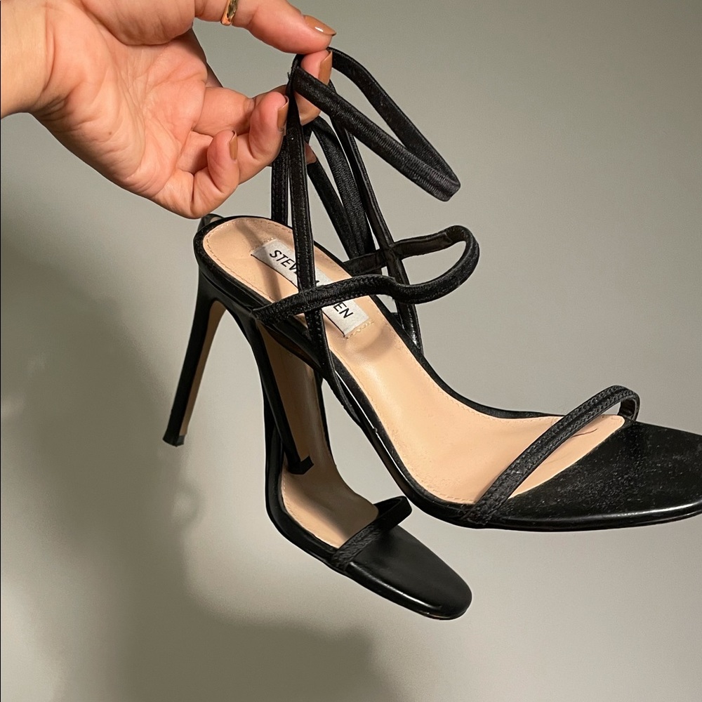 STEVE MADDEN HEELS